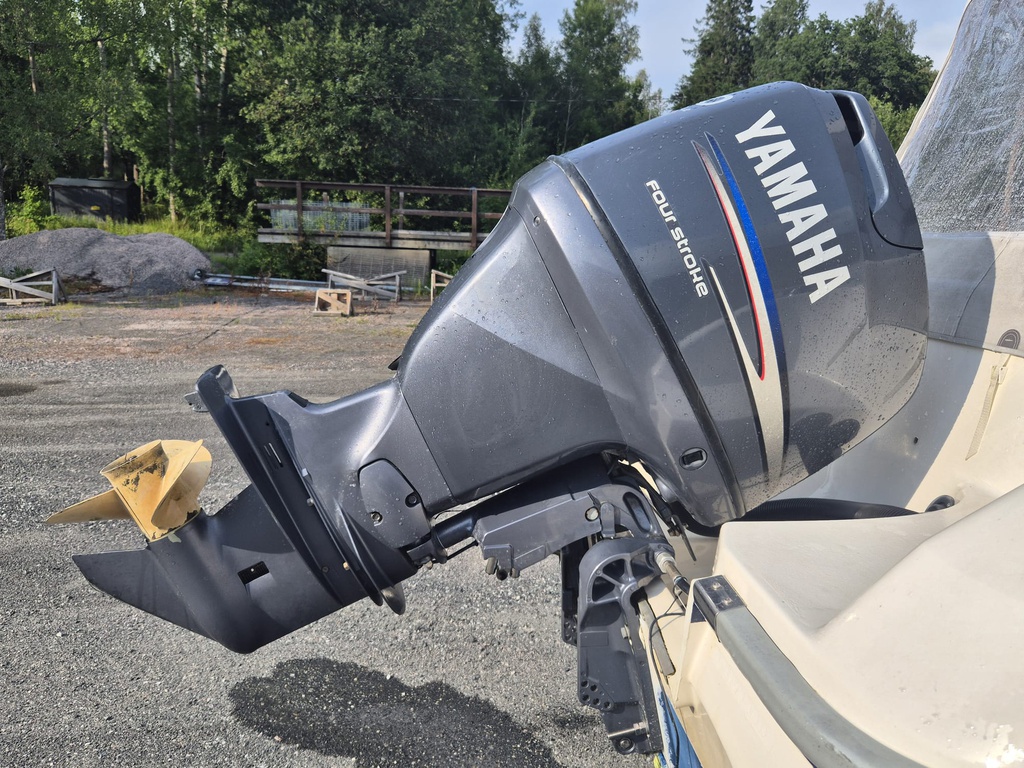 Yamarin 56 SC + Yamaha F100