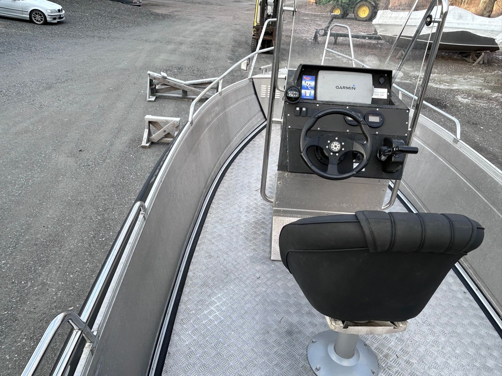 Buster LX Pro + Yamaha F70