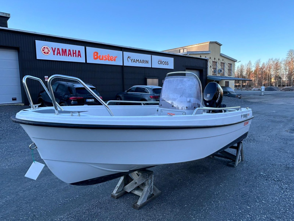 Terhi 450CC + Suzuki DF40