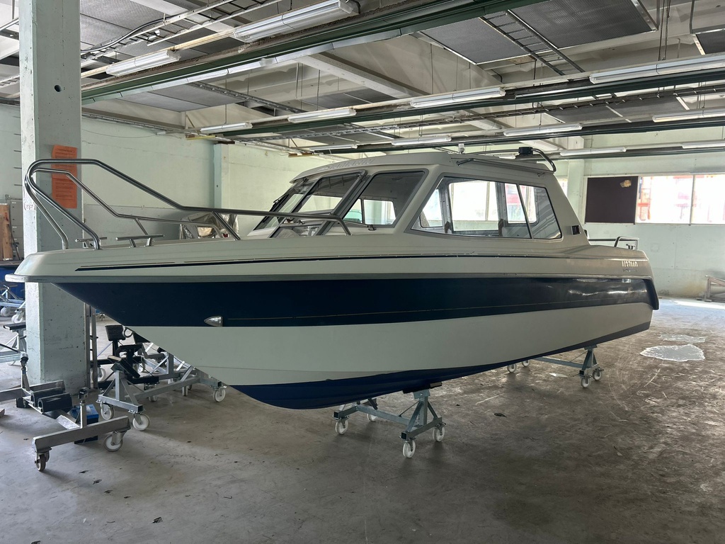 Yamarin 5800 + Mercury 75