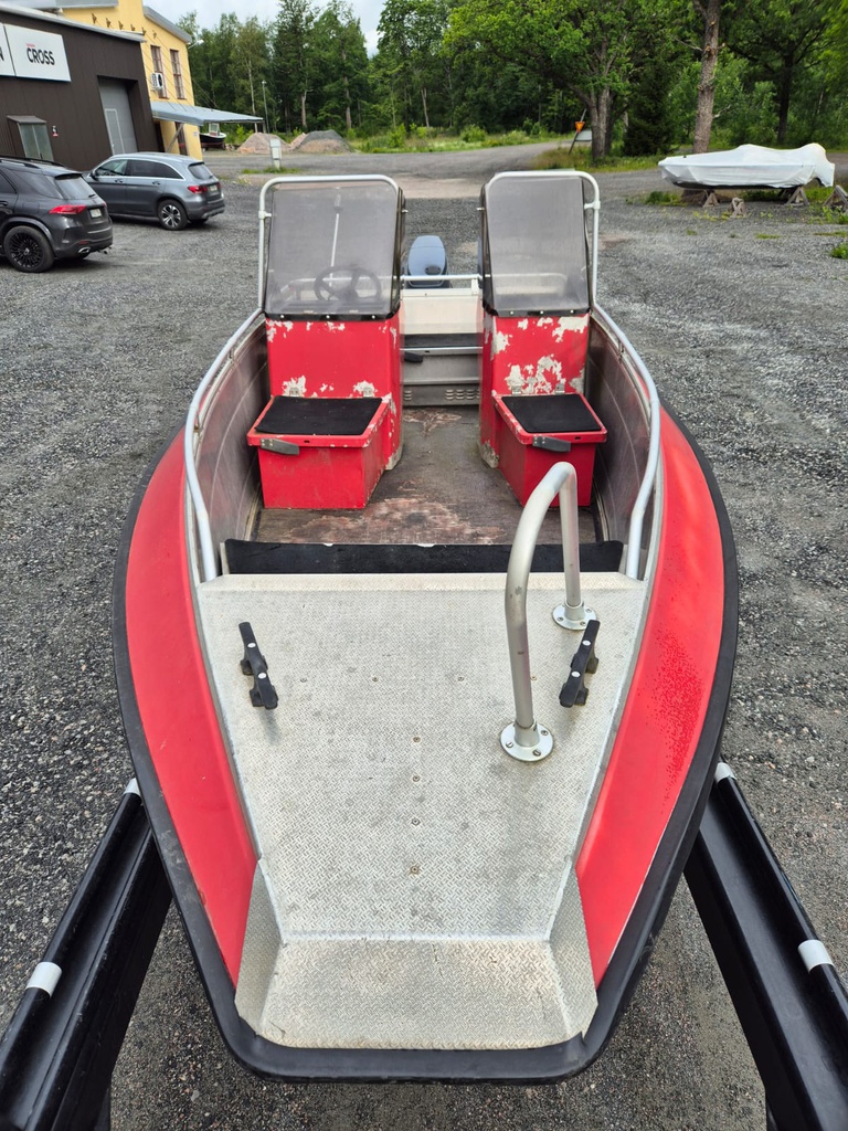 Buster L2 + Yamaha 40 2T