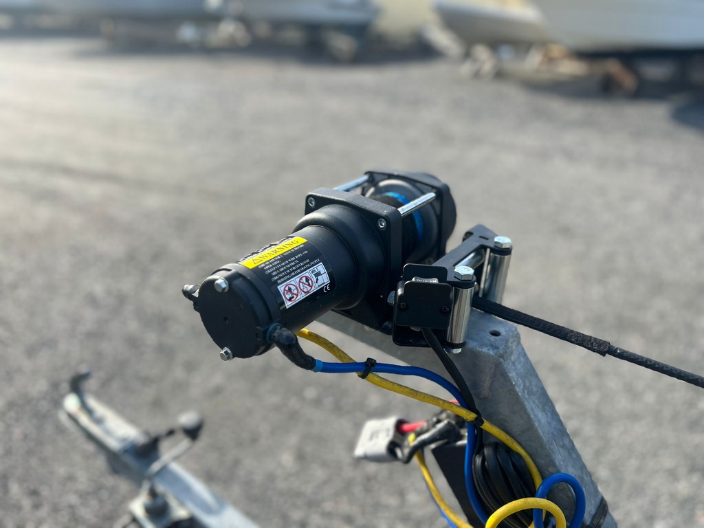 Buster XSr + Yamaha F20