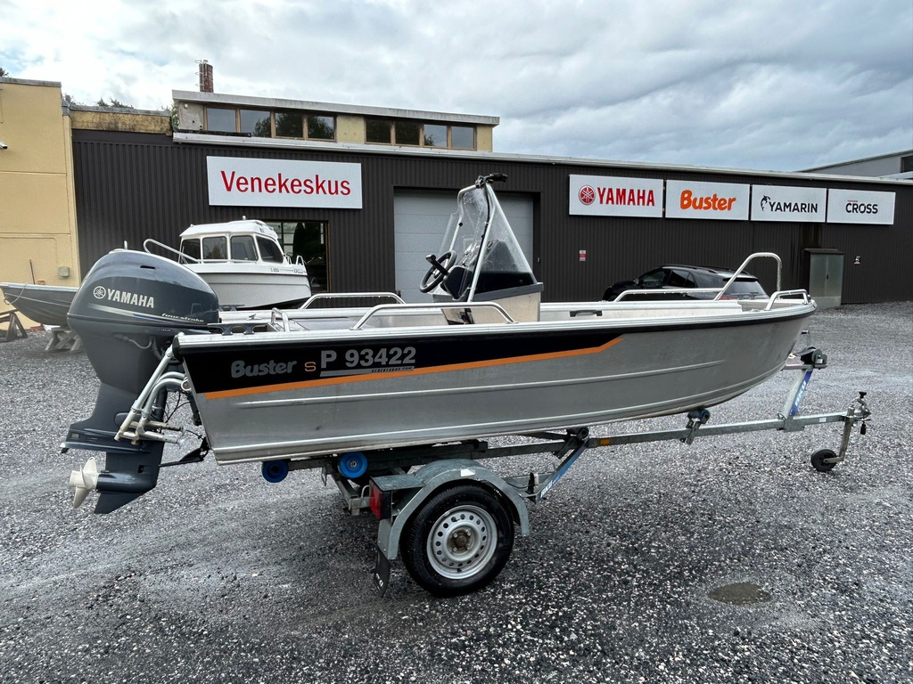 Buster Scc + Yamaha F30