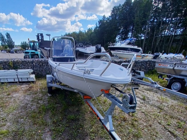 Suvi 4230 + Yamaha 20 hp
