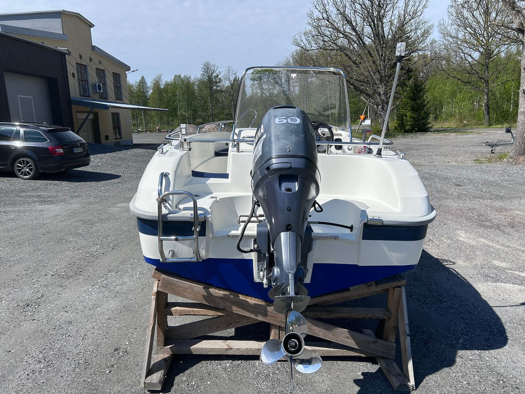 Yamarin 5010 + Yamaha F60