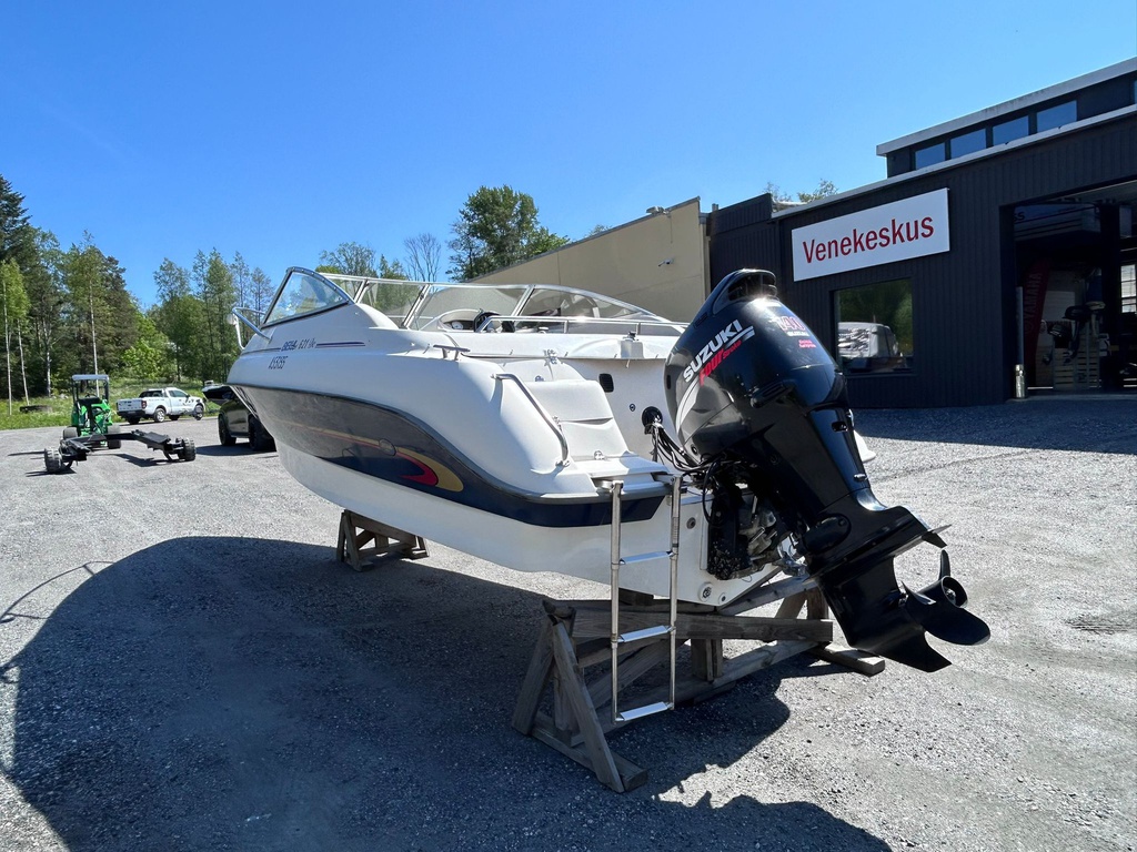 Bella 621DC + Suzuki DF140