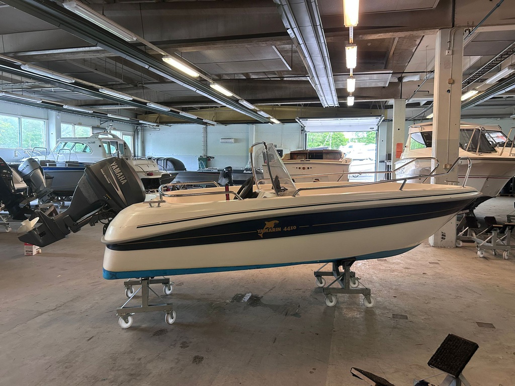 Yamarin 4410 + Yamaha F20