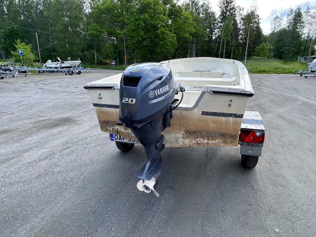 Vator 14 + Yamaha F20 + AKU 700K traileri