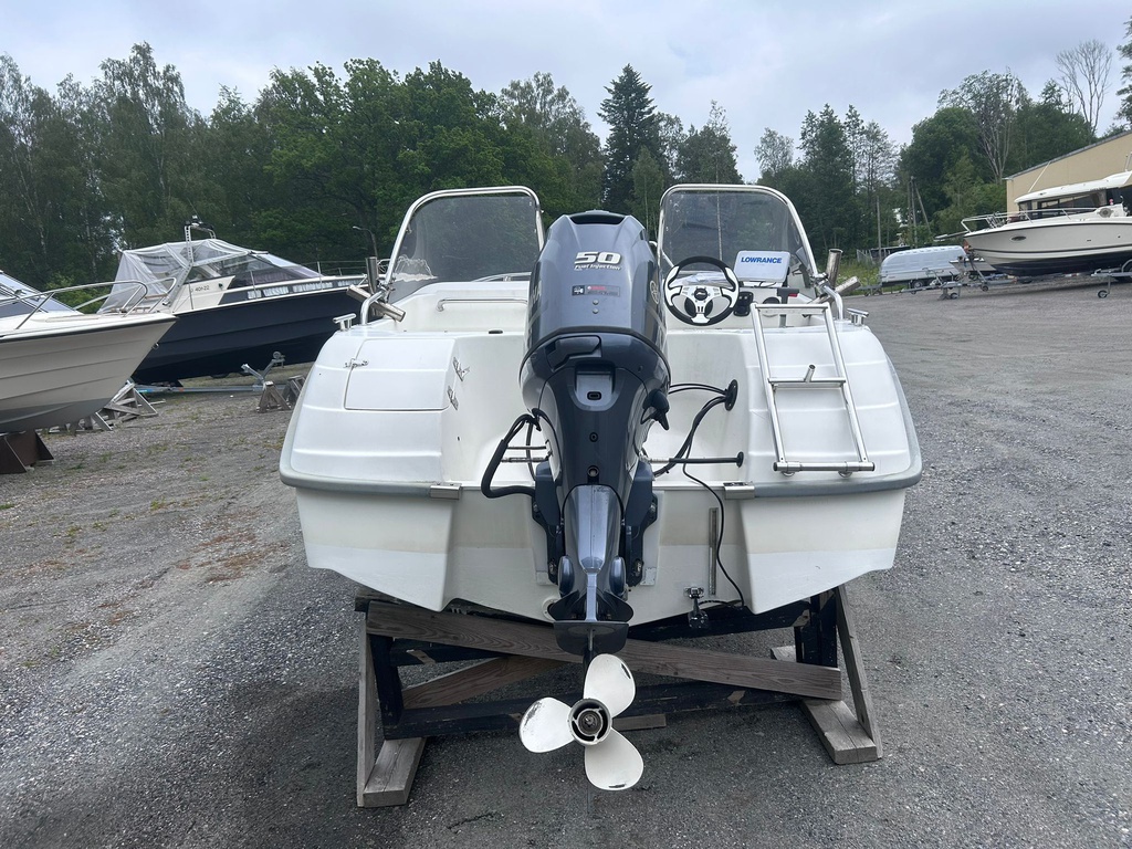 Yamarin 47 TC + Yamaha F50