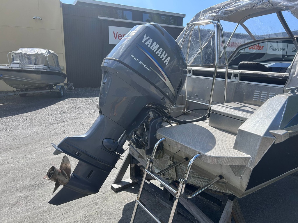 Buster XXl+Yamaha 115