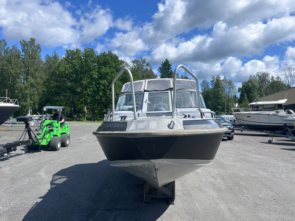 Buster XXl+Yamaha 115