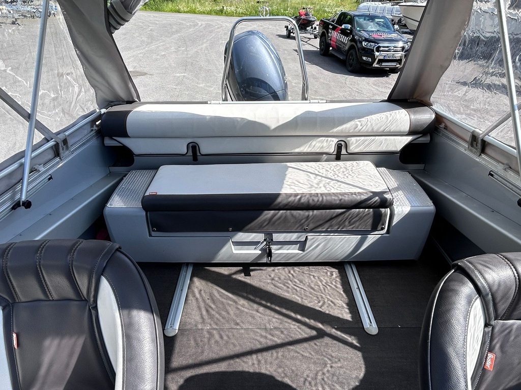 Buster XXl+Yamaha 115