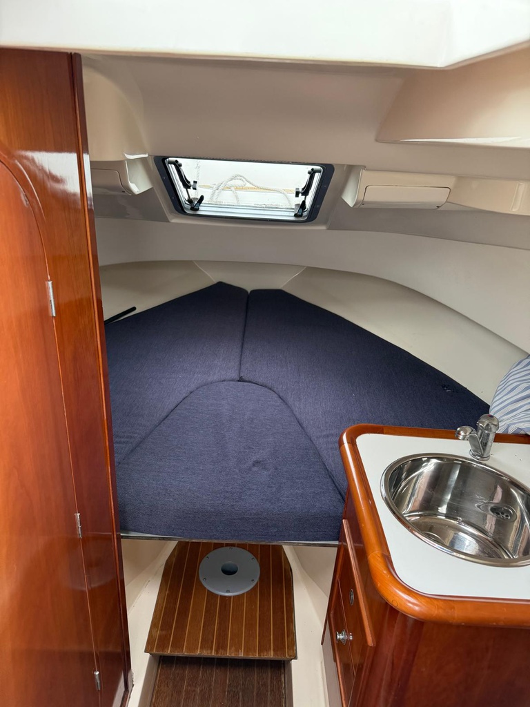 Aquador 25 WA + Mercruiser 260 hv
