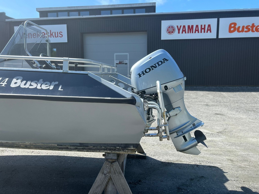 Buster L1 + Honda BF50