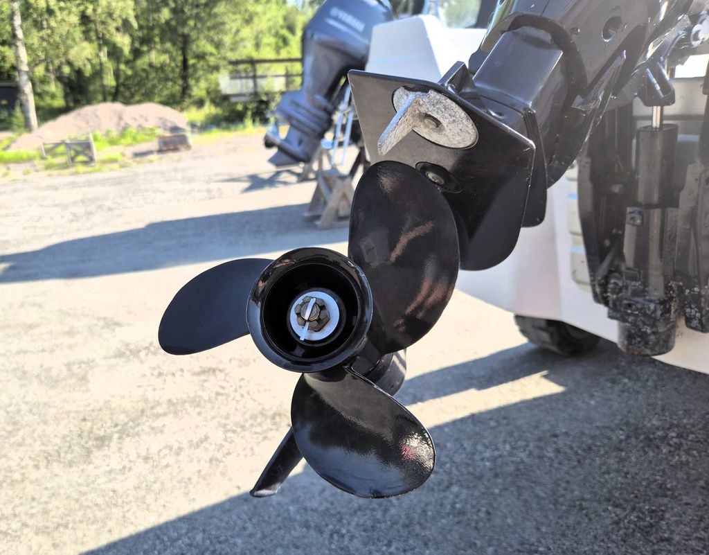 Terhi 400 C + Tohatsu 15