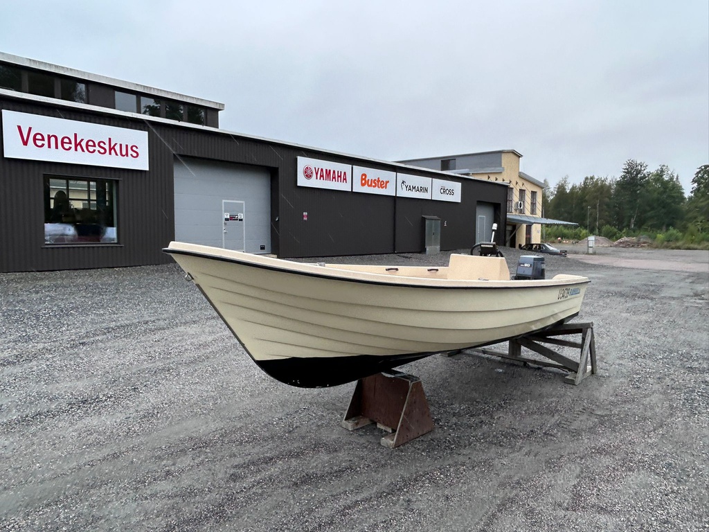 Rönnqvist 16 + Yamaha F30
