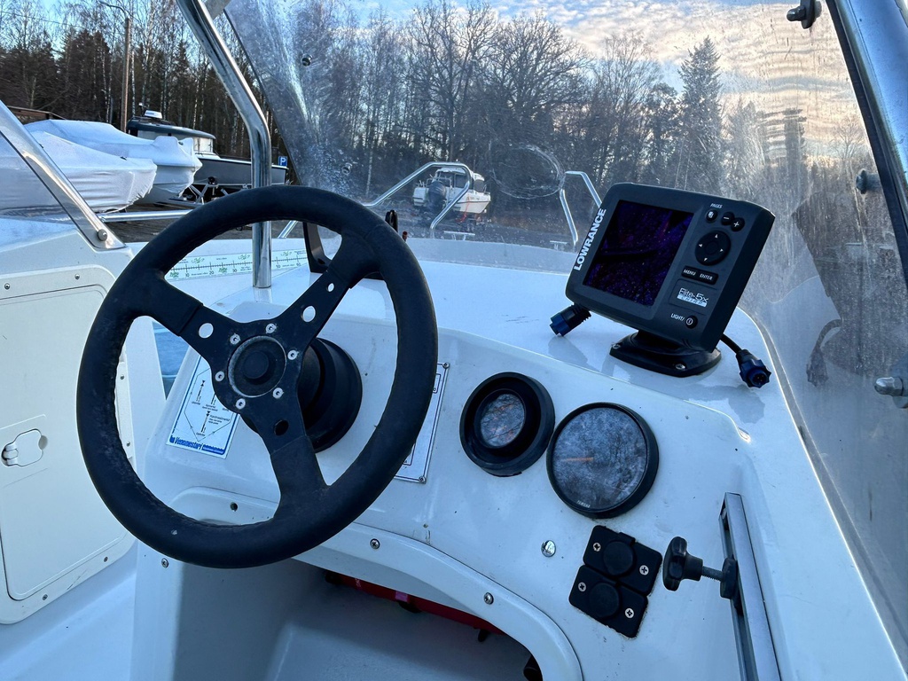 Yamarin 4730 + Yamaha F40