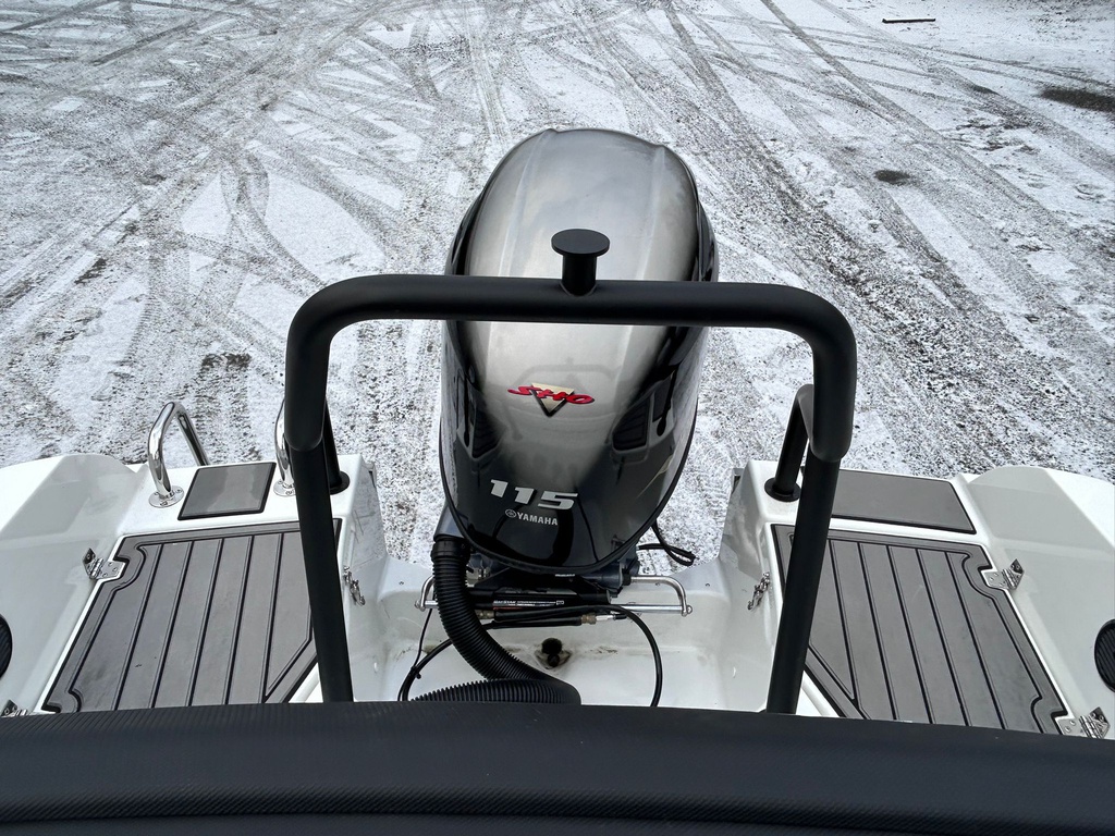 Yamarin Cross 57BR VMAX + Yamaha VF115 VMAX