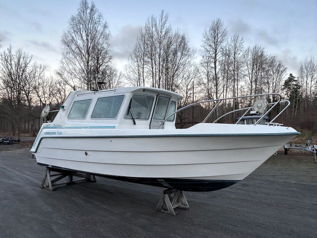 Finnmaster 7100 + Yamaha F115