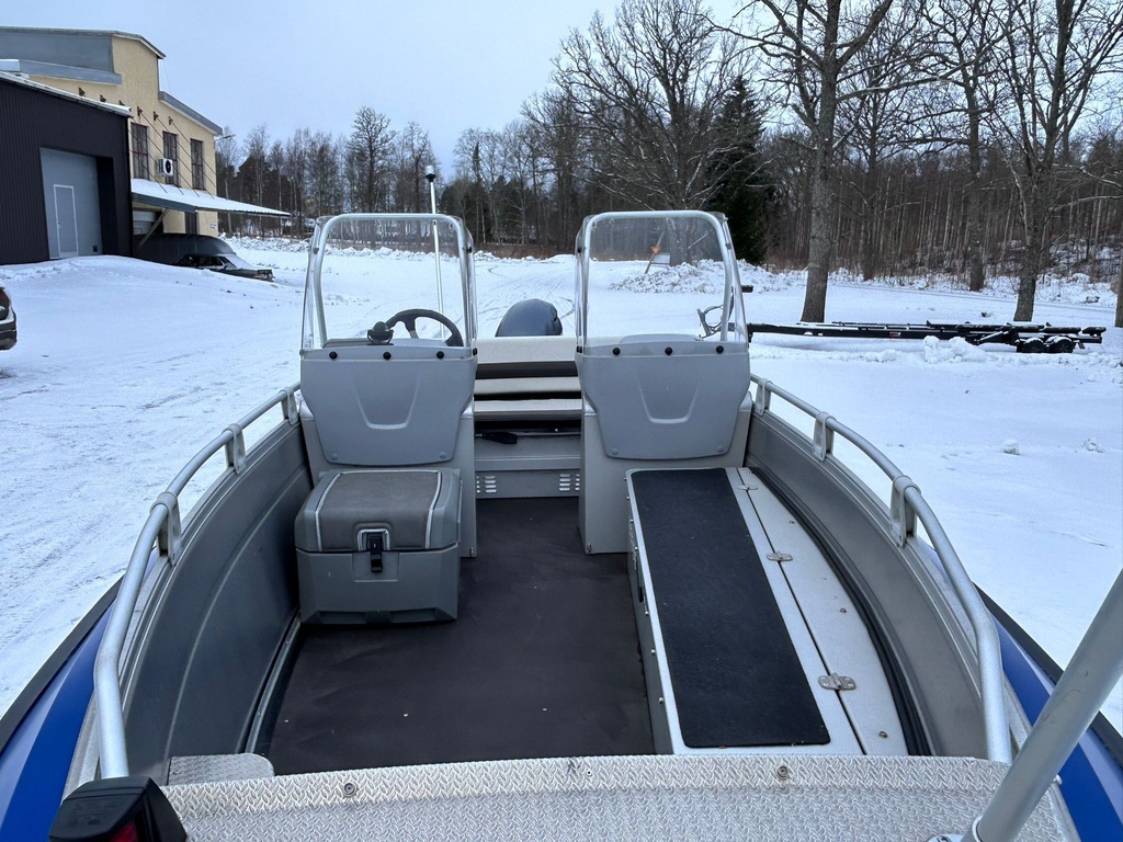 Buster M2 + Yamaha F40