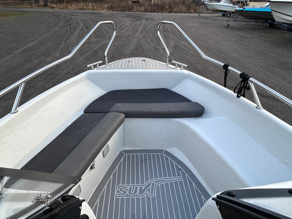 Suvi 47 Duo + Yamaha F40