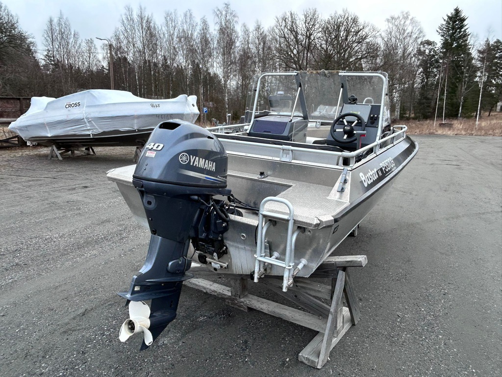 Buster M2 + Yamaha F40