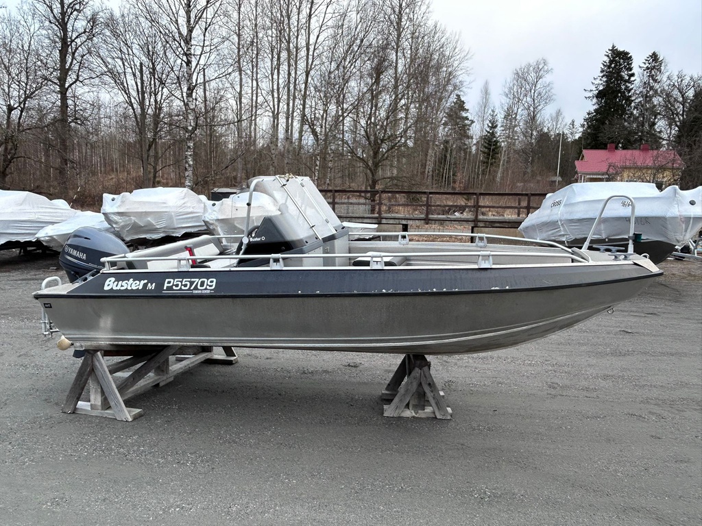 Buster M2 + Yamaha F40