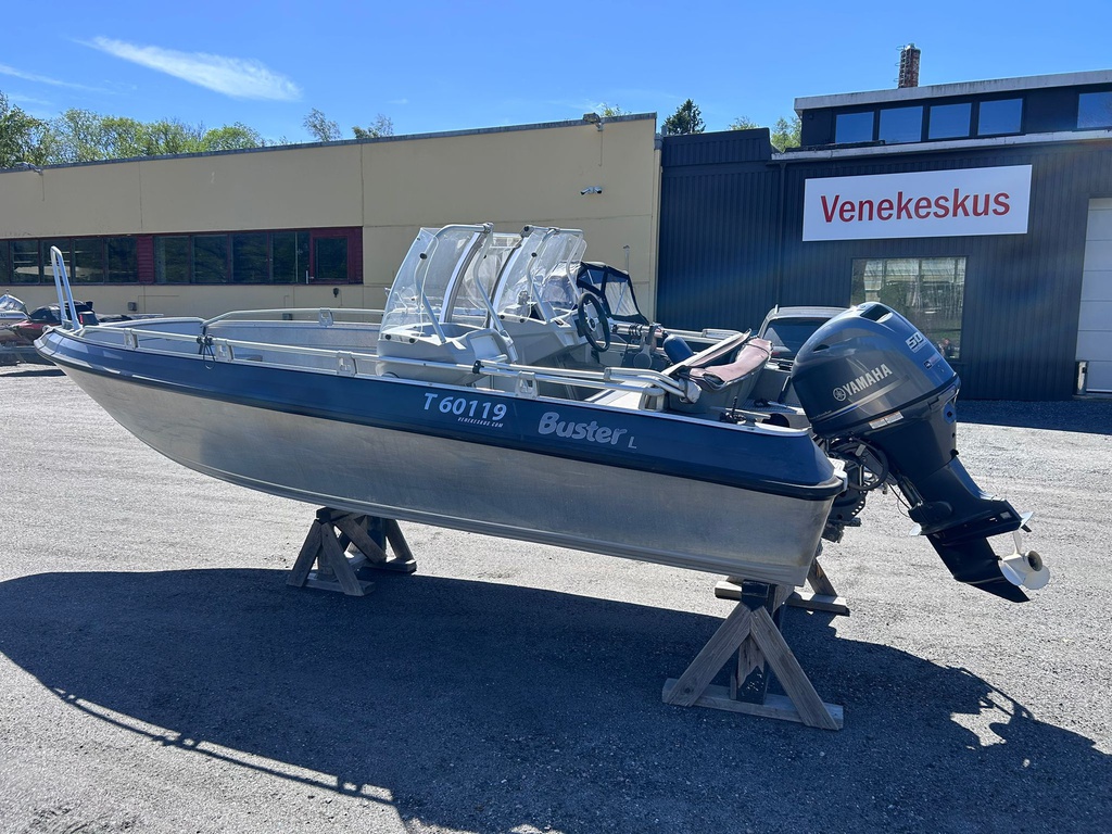 Buster L2 + Yamaha F50