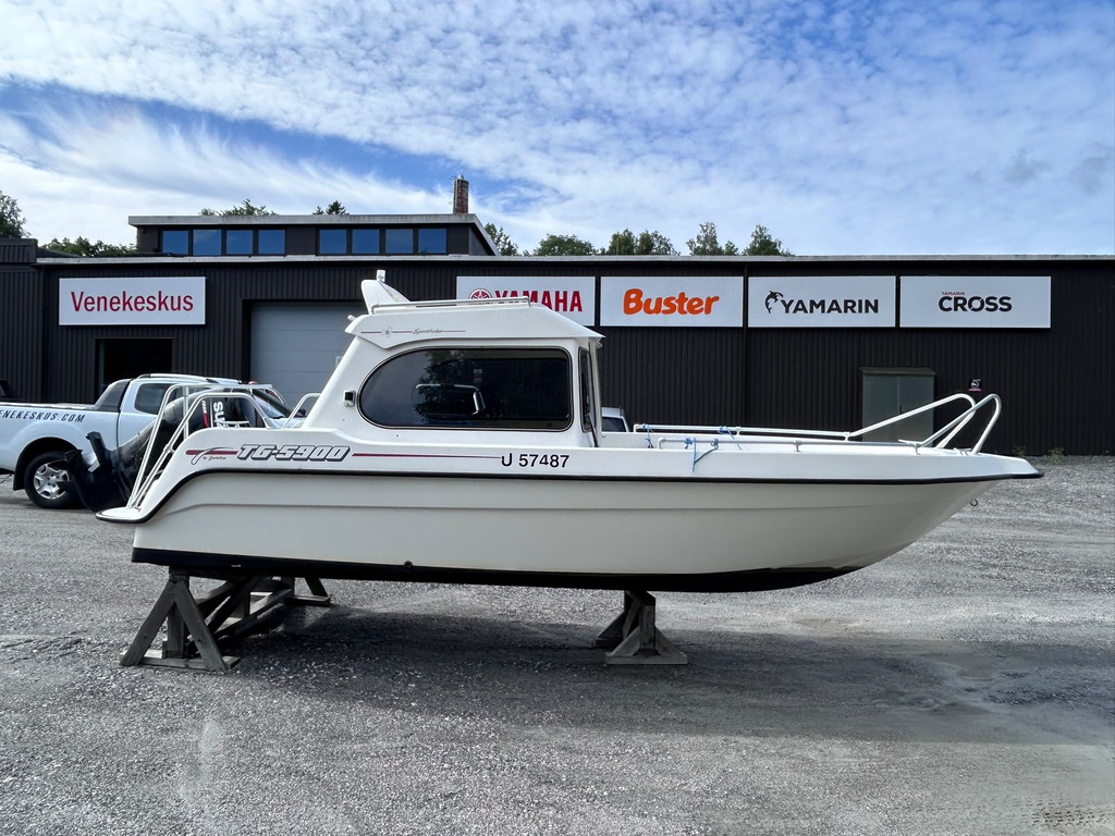 TG 5900 + Suzuki DF70