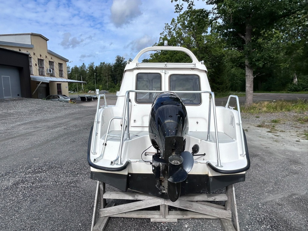TG 5900 + Suzuki DF70