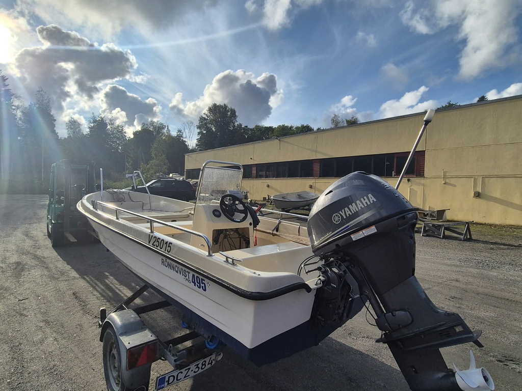 Rönnqvist 495 Pro + Yamaha F30