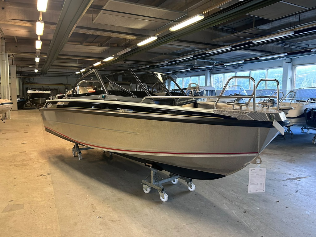 Buster XL VMAX + Yamaha VF115
