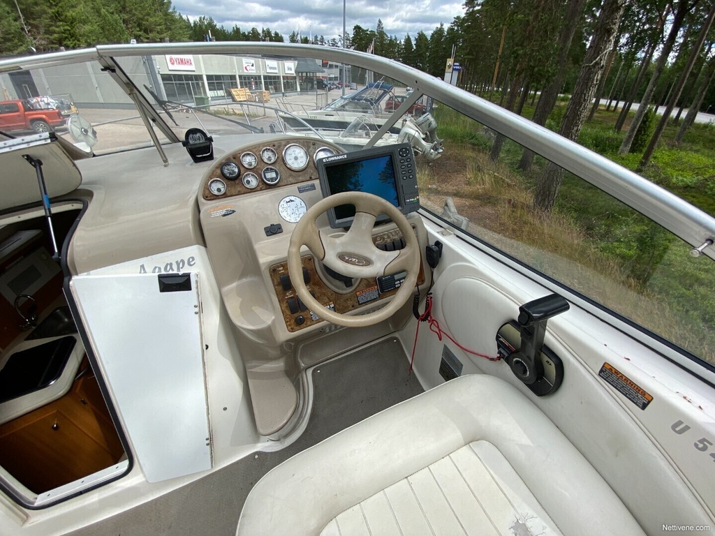 Käytetty vene. Bayliner 2655+Mercruiser 