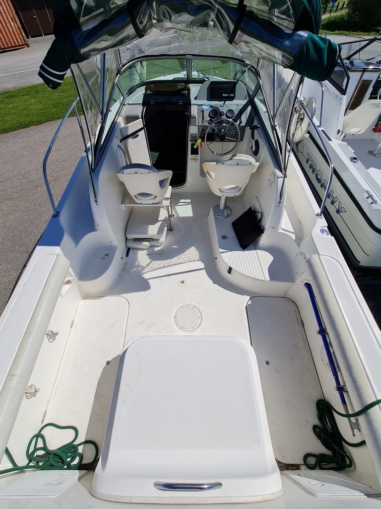 Bayliner Trophy 2152+Mercruiser 1,7