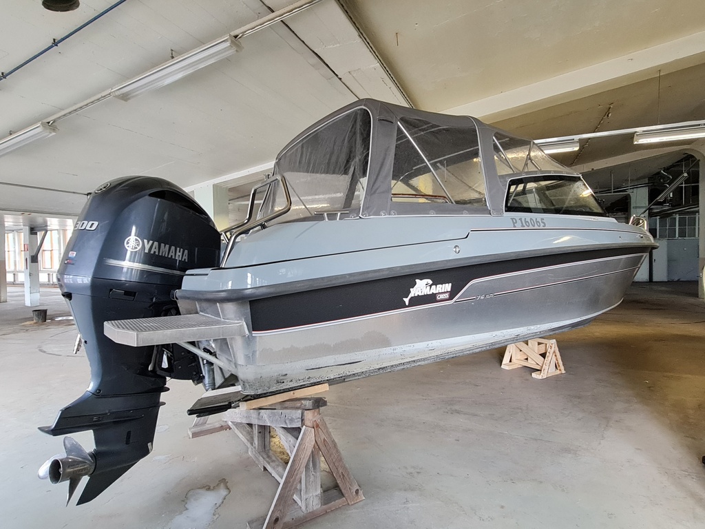 Yamarin Cross 75 BR +Yamaha 300