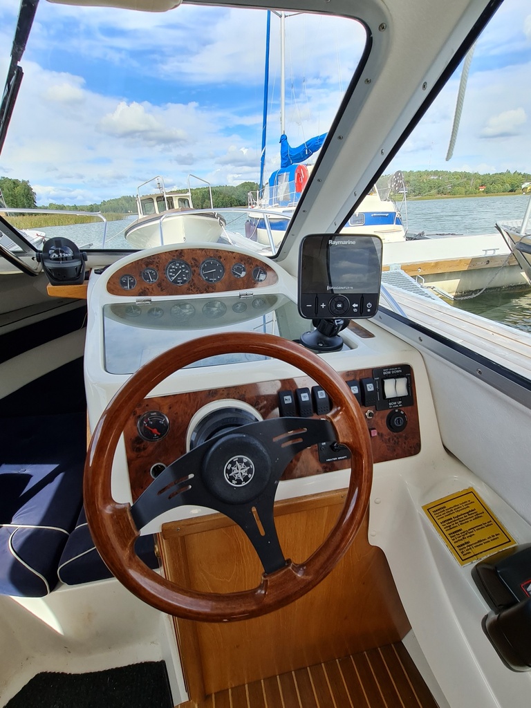 Bella 651+ Mercruiser 4,3 EFI