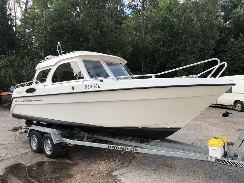 TG Kings Cruiser 7200 + Suzuki 140DF -09