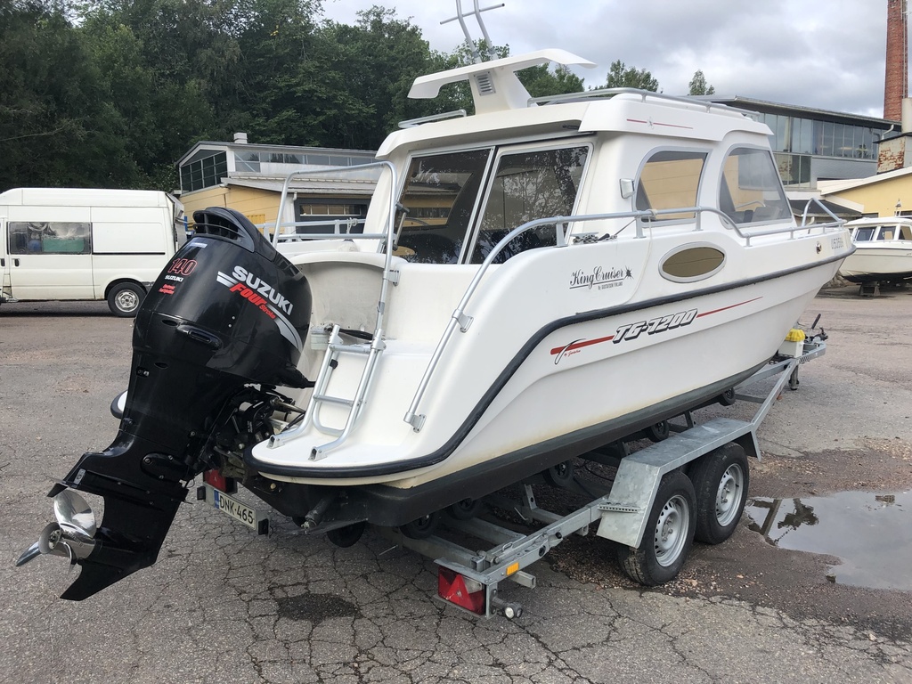 TG Kings Cruiser 7200 + Suzuki 140DF -09