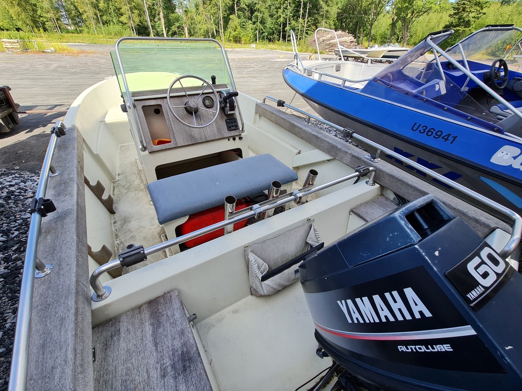 Elan 495 GT + Yamaha 60 autolube