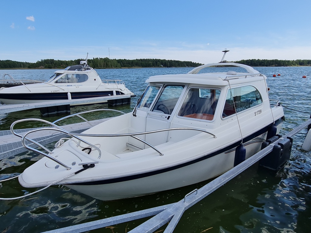 Finnmaster 6100 MC (FMSK00141405) + Evinrude 150ETEC