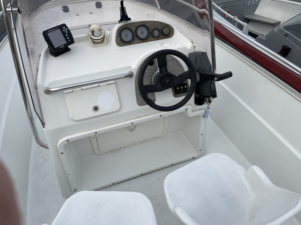 Silver Shark CC580