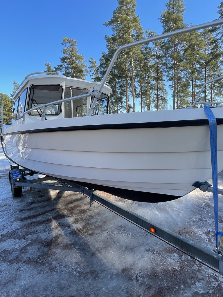 Sea Star 700 (90) + Mercury 150 (14) | Venekeskus.com