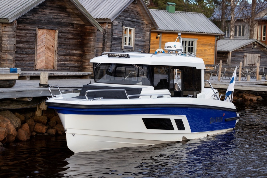 Quarken 27 Cabin