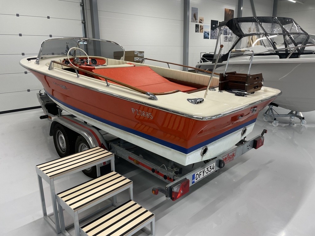Riva Rudy-Super + Chevy Crusaider 210