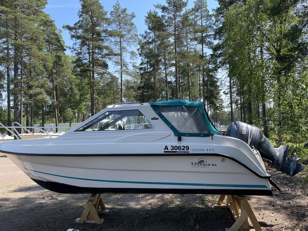 Uttern 5500 HT + Yamaha F115