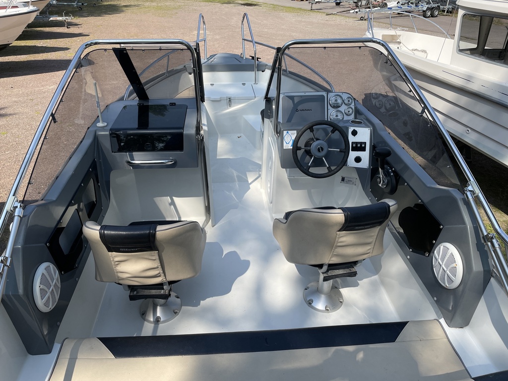 Silver Shark 580 + Mercury 115 EFi