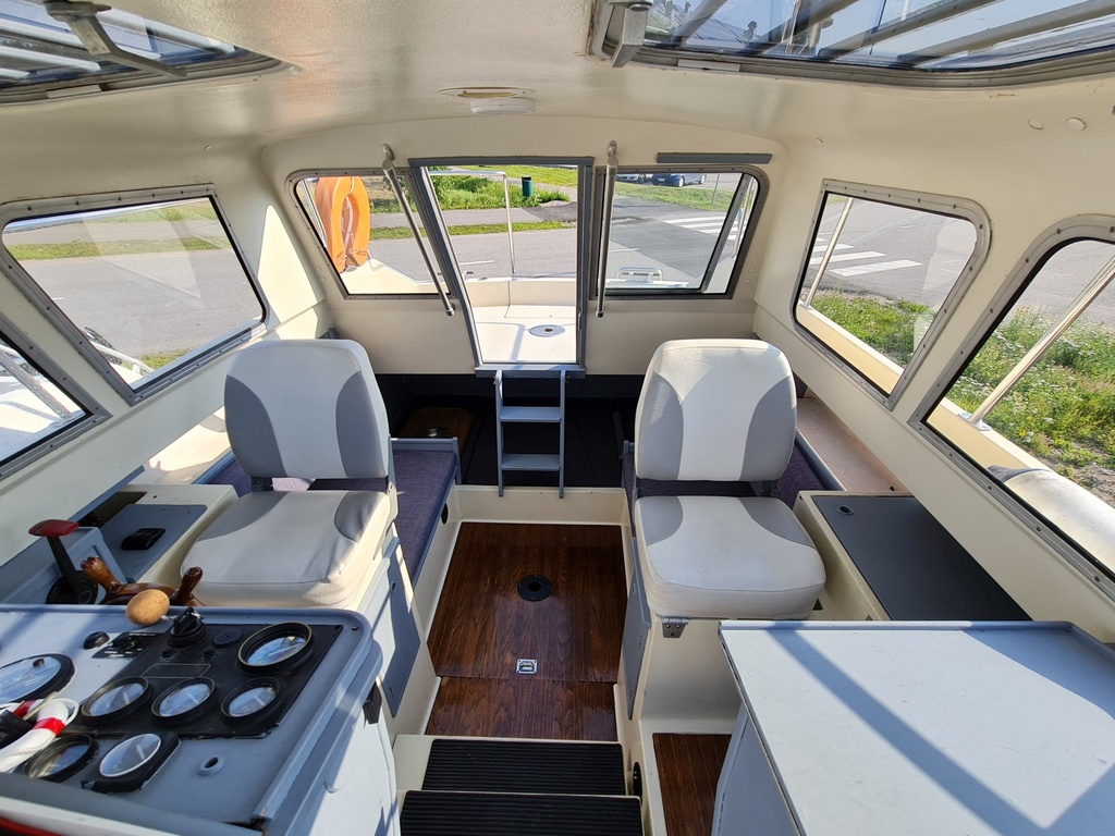 Delphin 740