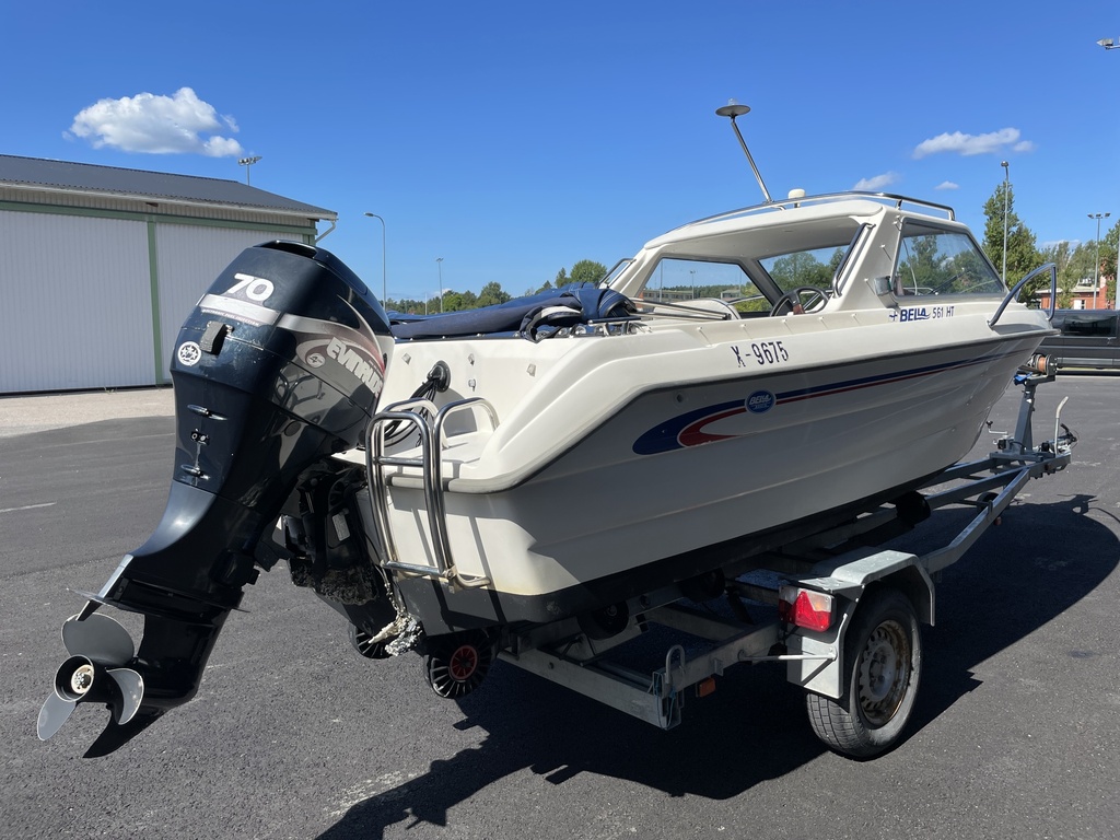 Bella 561HT + Evinrude 70