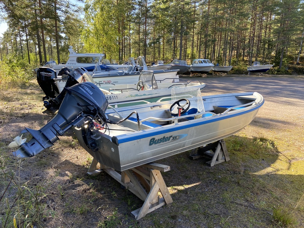 Buster Xsr + Yamaha F20