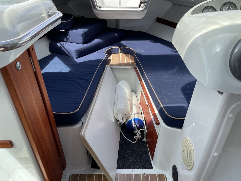 Finnmaster 6400 Royal Cruiser + VP130